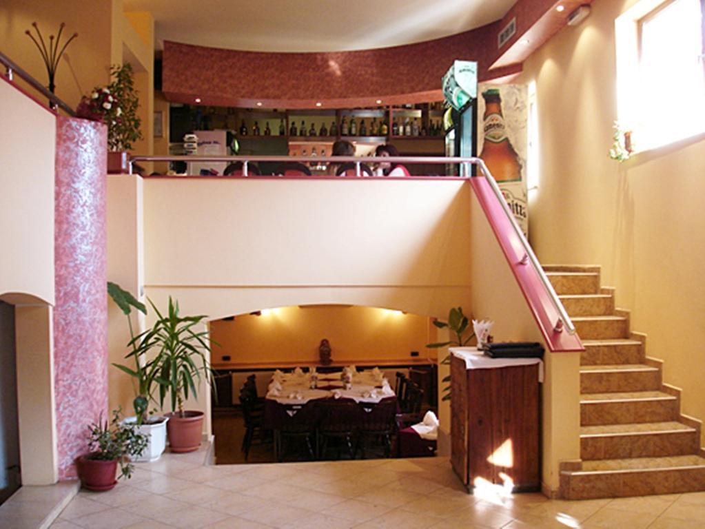Hotel Restaurant Vodenitsata เบอร์โควิทซา ภายนอก รูปภาพ