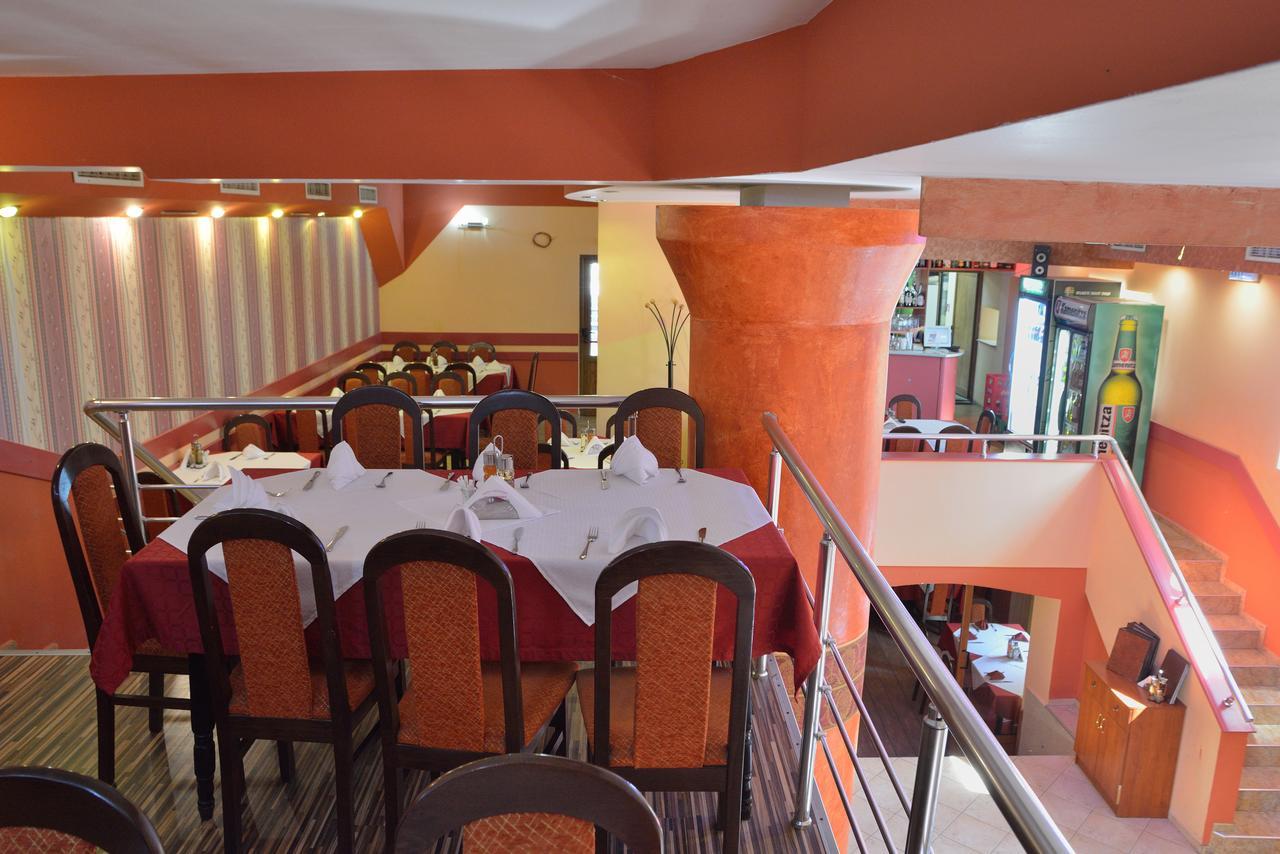 Hotel Restaurant Vodenitsata เบอร์โควิทซา ภายนอก รูปภาพ